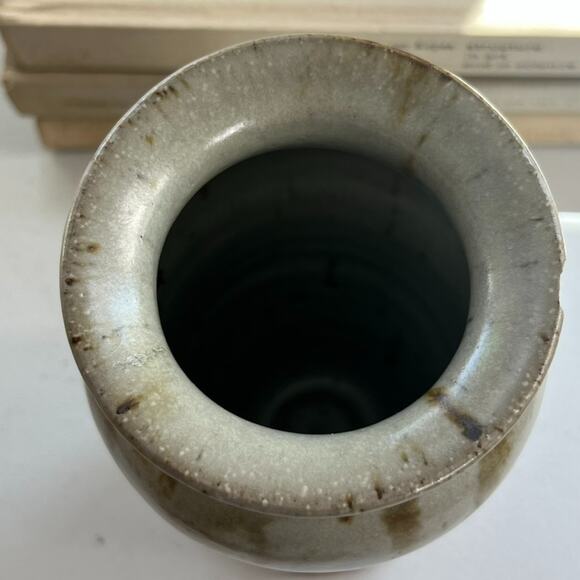 Studio Art Pottery Stoneware Tall Vase Glaze Brown Drips Signed By Carol R. - Picture 7 of 16